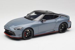 Nissan Z RZ34 NISMO Stealth Gri GT Spirit 1:18 GT484 Rășină