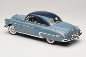 Oldsmobile 88 Albastru Grease Auto World 1:18 AWSS103/06 Metal - imaginea 7 din 8