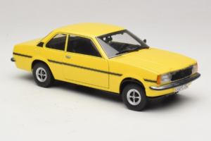 Opel Ascona B SR Galben Față Zgâriată Sun Star 1:18 5384 Metal - imaginea 7 din 9