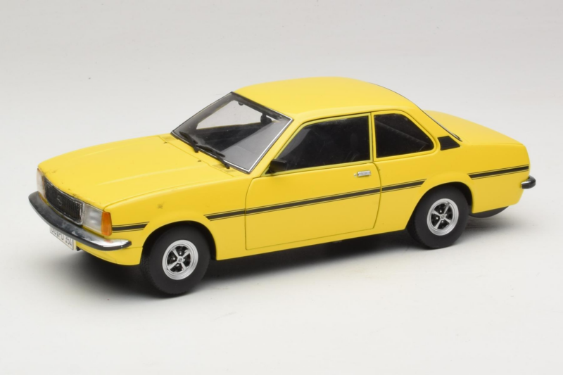 Opel Ascona B SR Galben Față Zgâriată Sun Star 1:18 5384 Metal