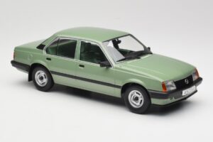Opel Ascona C Metallic Light Green MCG 1:18 MCG18458 Metal - imaginea 4 din 6