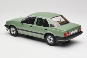Opel Ascona C Metallic Light Green MCG 1:18 MCG18458 Metal - imaginea 5 din 6