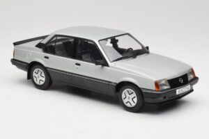 Opel Ascona C SR Argintiu MCG 1:18 MCG18460 Metal - imaginea 4 din 6