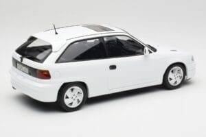 Opel Astra F GSi Blanc Casablanca Norev 1:18 183673 Metal - imaginea 2 din 6