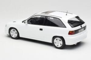 Opel Astra F GSi Blanc Casablanca Norev 1:18 183673 Metal - imaginea 5 din 6