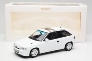 Opel Astra F GSi Blanc Casablanca Norev 1:18 183673 Metal - imaginea 6 din 6