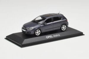 Opel Astra H Albastru Închis Minichamps 1:43 B24910027-A1 Metal - imaginea 2 din 4