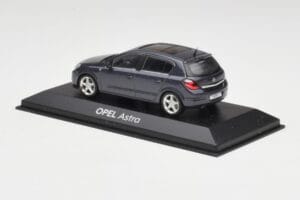 Opel Astra H Gri Minichamps 1:43 B24910027A Metal - imaginea 3 din 4