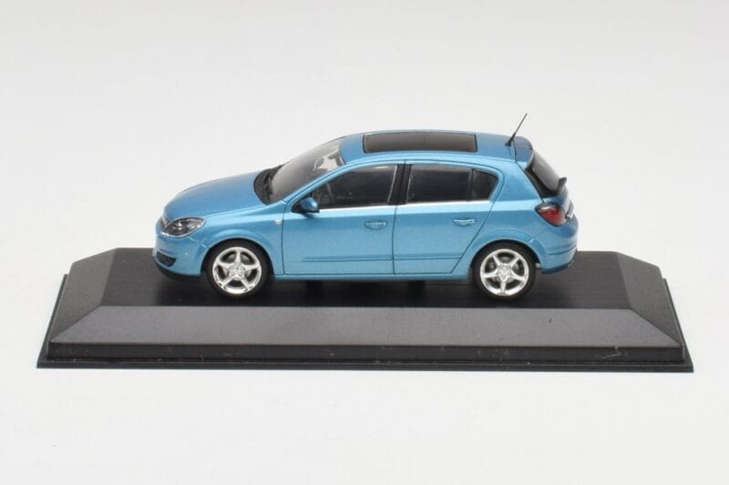 Opel Astra H Albastru Deschis Minichamps 1:43 400043001 Metal
