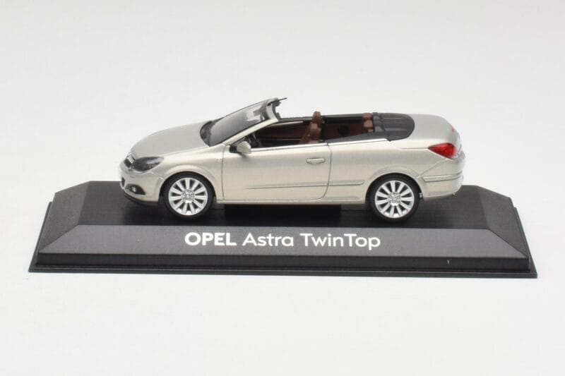 Opel Astra H Twin Top Argintiu Minichamps 1:43 403045633 Metal