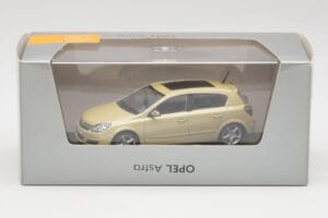 Opel Astra H Galben Metalic Minichamps 1:43 403043003 Metal - imaginea 4 din 4