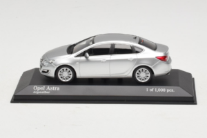 Opel Astra J Argintiu Minichamps 1:43 410042000 Metal