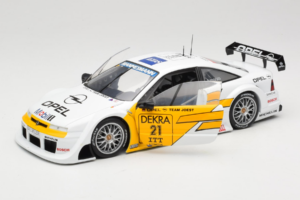 Opel Calibra V6 #21 N. Amorim DTM 1995 UT Models 1:18 180954221 Metal - imaginea 2 din 8