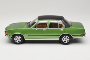 Opel Commodore B Verde MCG 1:18 MCG18565 Metal - imaginea 3 din 6