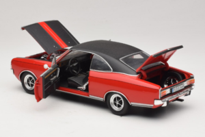 Opel Commodore GS/E Roșu Revell 1:18 08826 Metal - imaginea 5 din 8