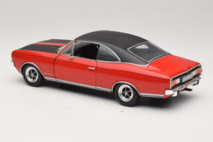 Opel Commodore GS/E Roșu Revell 1:18 08826 Metal - imaginea 7 din 8