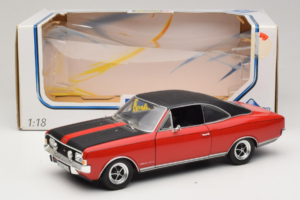 Opel Commodore GS/E Roșu Revell 1:18 08826 Metal - imaginea 8 din 8