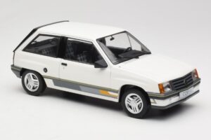 Opel Corsa A Sprint Alb MCG 1:18 MCG18432 Metal - imaginea 4 din 6