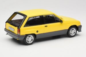 Opel Corsa A SR Galben MCG 1:18 MCG18431 Metal - imaginea 2 din 6