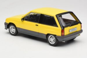 Opel Corsa A SR Galben MCG 1:18 MCG18431 Metal - imaginea 5 din 6