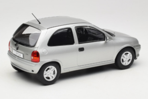 Opel Corsa B Grey Metallic MCG 1:18 MCG18515 Metal - imaginea 2 din 6