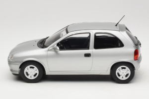 Opel Corsa B Grey Metallic MCG 1:18 MCG18515 Metal - imaginea 3 din 6