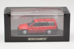 Opel Kadett E Club Break Roșu Minichamps 1:43 400045910 Metal - imaginea 2 din 3