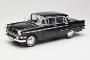 Opel Kapitan P1 Negru Revell 1:18 08822 Metal