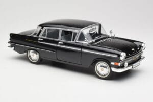 Opel Kapitan P1 Negru Revell 1:18 08822 Metal - imaginea 6 din 8