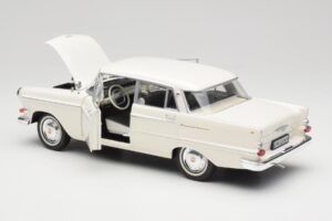 Opel Kapitan P2 Alb Revell 1:18 08821-M1 Metal - imaginea 5 din 8