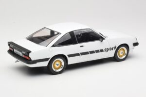Opel Manta B Sport Alb MCG 1:18 MCG18237 Metal - imaginea 2 din 6