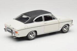 Opel Olympia A Coupe Alb Negru Revell 1:18 8446 Metal - imaginea 3 din 8