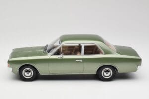 Opel Rekord C Green Metallic Minichamps 1:18 107047000 Rășină - imaginea 3 din 6