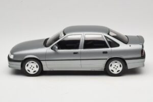 Opel Vectra A 2000 16V Gri Închis MCG 1:18 MCG18462 Metal - imaginea 3 din 6