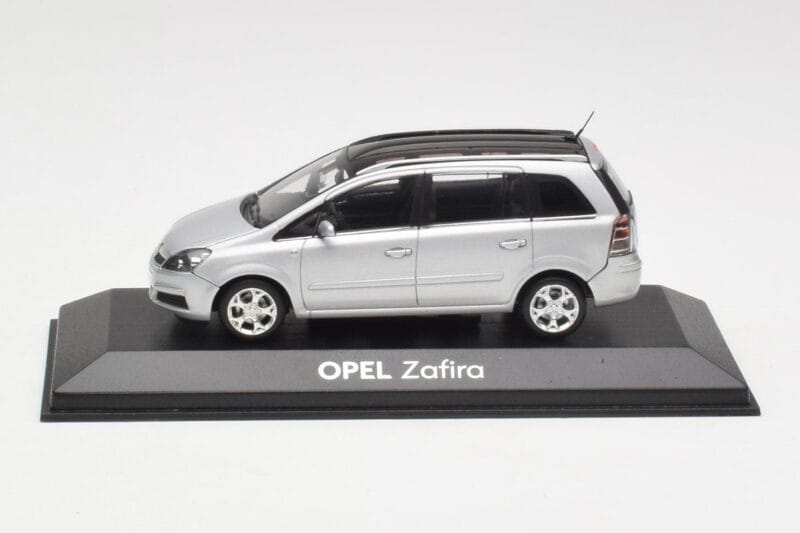 Opel Zafira B Argintiu Minichamps 1:43 1799109 Metal