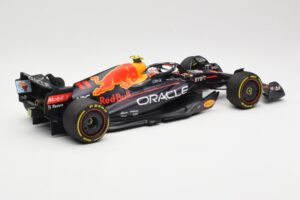 Oracle Red Bull Racing RB18 #11 S. Perez Miami GP 2022 Minichamps 1:18 110220511 Metal - imaginea 2 din 6