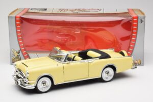 Packard Caribbean Cabriolet Galben Road Signature 1:18 92798 Metal - imaginea 8 din 8