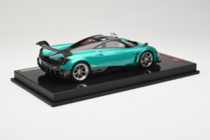 Pagani Huayra BC Green Metallic Yy Model 1:18 REMC020 Rășină - imaginea 3 din 7