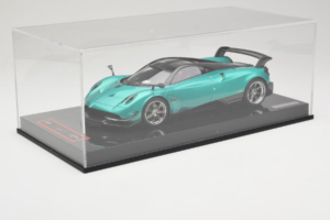 Pagani Huayra BC Green Metallic Yy Model 1:18 REMC020 Rășină - imaginea 6 din 7
