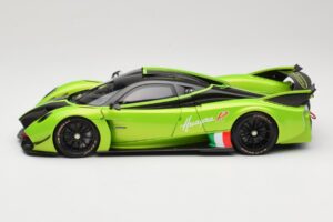 Pagani Huayra R Verde LCD 1:18 LCD18012-GR Metal - imaginea 4 din 8