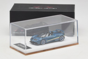 Pagani Huayra Tricolore Roadster Albastru Henson & Heaven 1:64 PHTRB01 Rășină - imaginea 7 din 8