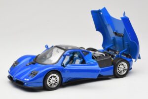 Pagani Zonda C12 Albastru Solido 1:18 8172 Metal - imaginea 2 din 8