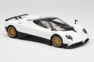 Pagani Zonda F Alb Mondo Motors 1:18 157655 Metal - imaginea 6 din 8