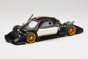 Pagani Zonda R Revolucion Alb AUTOart 1:18 78262 Metal - imaginea 2 din 8