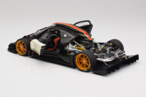 Pagani Zonda R Revolucion Alb AUTOart 1:18 78262 Metal - imaginea 5 din 8