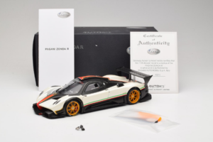 Pagani Zonda R Revolucion Alb AUTOart 1:18 78262 Metal - imaginea 8 din 8
