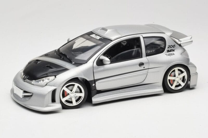 Peugeot 206 MTK Argintiu Solido 1:18 1817 Metal