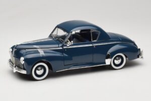 Peugeot 302 Coupe Albastru Solido 1:18 8168 Metal