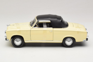 Peugeot 403 Cabriolet Bej Welly 1:18 12551HW Metal - imaginea 3 din 6