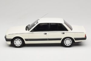 Peugeot 505 V6 White Meije Otto 1:18 OT1297 Rășină - imaginea 3 din 6